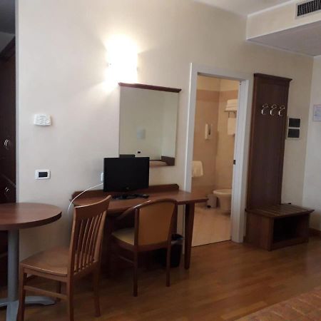 Albergo Ristorante Campanile Azzurro Villafranca Padovana ภายนอก รูปภาพ